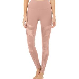 Great condition Alo Moto yoga leggings